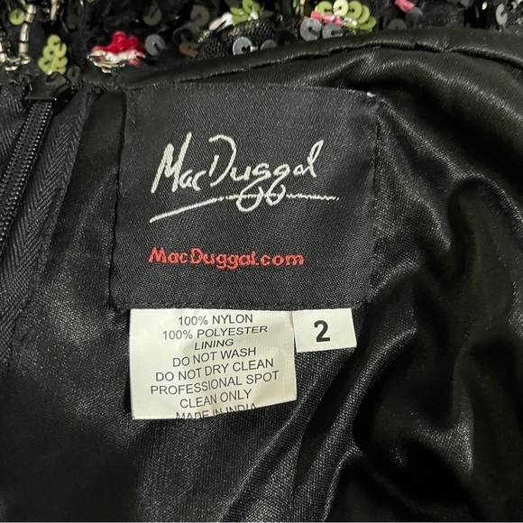 Mac Duggal Cold Shoulder Sequin Floral Gown Dress Black Size 2 Formal Black Tie - Picture 12 of 13